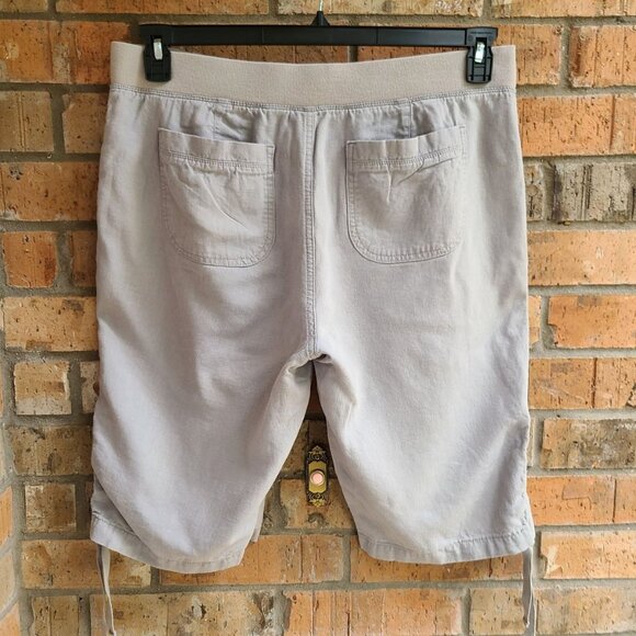 Izod Light Gray Capris - Picture 11 of 11